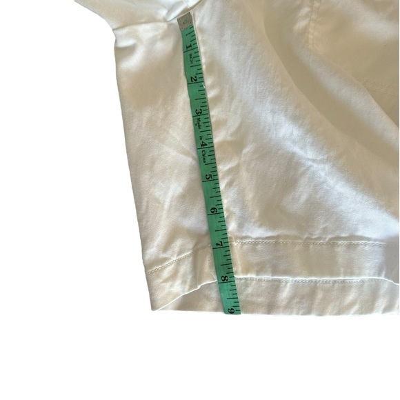 J. Jill White Bermuda Shorts Classic Cotton Design - Picture 3 of 7